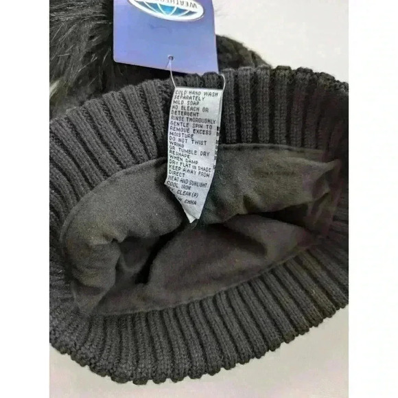 Weatherbeeta BNWTWe Lined Pompom Beanie Hat Black - Picture 3 of 4